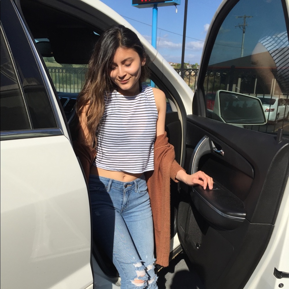 Meet your Posher, Andrea